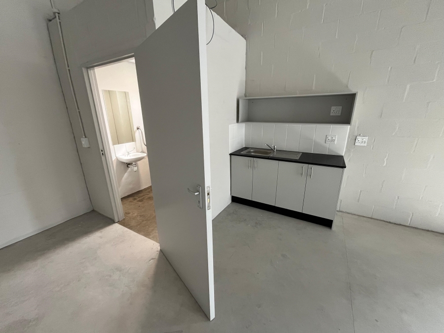To Let commercial Property for Rent in Montague Gardens Western Cape